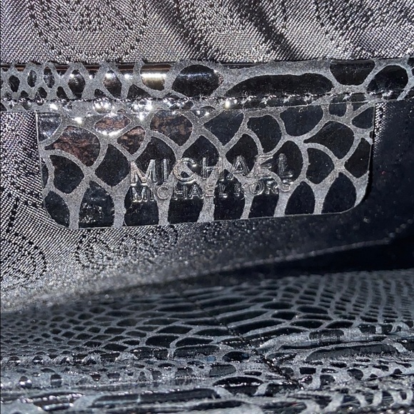 Authentic Michael Kors Shoulder Bag - Picture 5 of 6